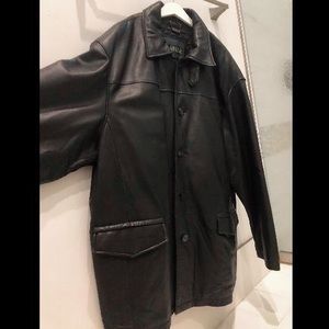 Vintage authentic designer Danier Canada leather jacket.